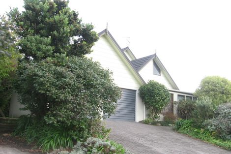 Photo of property in 2 Exploration Way, Whitby, Porirua, 5024