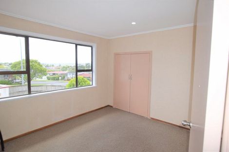 Photo of property in 125 Mcleod Road, Te Atatu South, Auckland, 0610