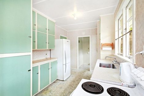 Photo of property in 57 Franklyn Road, Tawa, Wellington, 5028