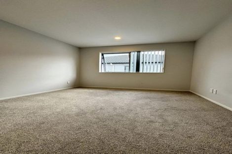 Photo of property in 6 Wyon Way, Flat Bush, Auckland, 2016