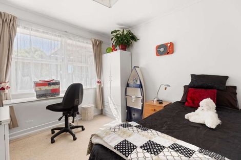 Photo of property in 163 Sandwich Road, St Andrews, Hamilton, 3200