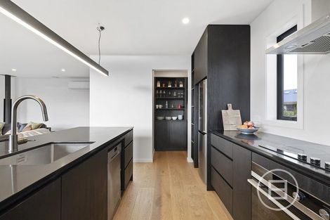 Photo of property in 18 Scurr Terrace, Wanaka, 9305