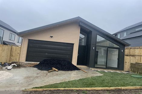 Photo of property in 19 Paparahi Place, Wainui, Silverdale, 0992