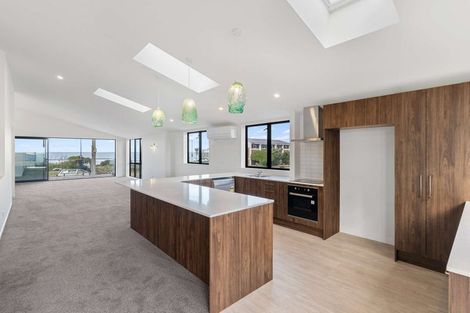 Photo of property in 85a Marine Parade, North New Brighton, Christchurch, 8083