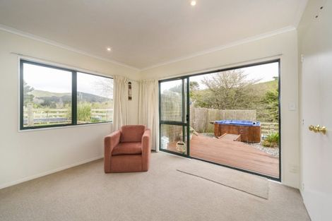 Photo of property in 274 Turitea Road, Turitea, Palmerston North, 4472