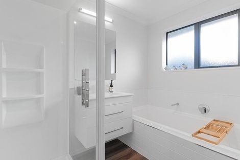 Photo of property in 4 Pierce Street, Marshland, Christchurch, 8083