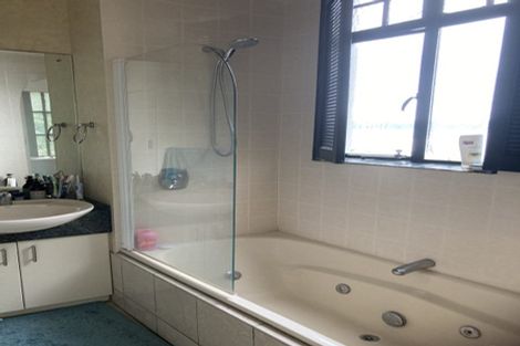 Photo of property in 3/154 Oriental Parade, Oriental Bay, Wellington, 6011