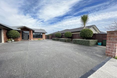 Photo of property in 35 Aquila Crescent, Rototuna North, Hamilton, 3210