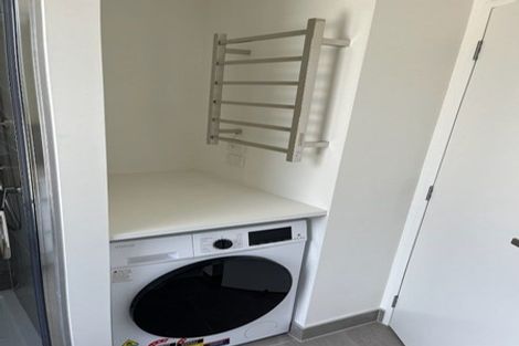 Photo of property in 3 Pataka Way, Mount Roskill, Auckland, 1041