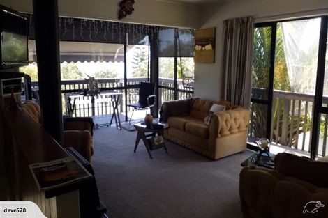 Photo of property in 4 Seaview Road, Cable Bay, 0420