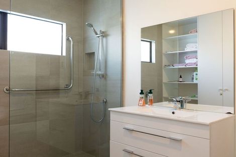 Photo of property in 23b Kawarau Place, Frankton, Queenstown, 9300