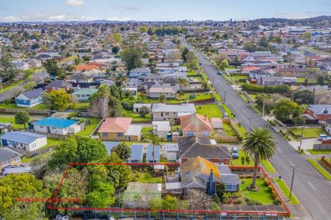 Photo of property in 51 Churchill Avenue, Manurewa, Auckland, 2102