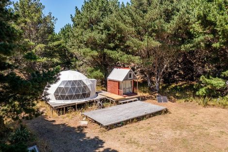 Photo of property in 97 Tangimoana Beach Road, Tangimoana, 4473