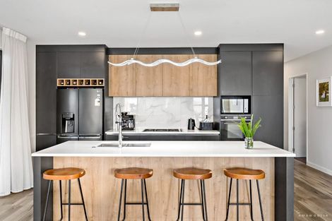 Photo of property in 12a Crows Road, Swanson, Auckland, 0614