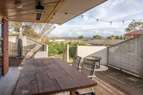 Photo of property in 5 Silhouette Way, Western Heights, Hamilton, 3200