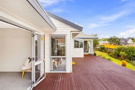 Photo of property in 1 Picasso Drive, West Harbour, Auckland, 0618