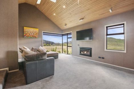 Photo of property in 5 Hitiri Road, Kinloch, Taupo, 3377