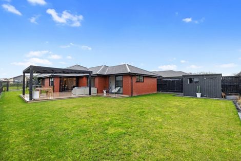 Photo of property in 37 Lockerbie Street, Morrinsville, 3300