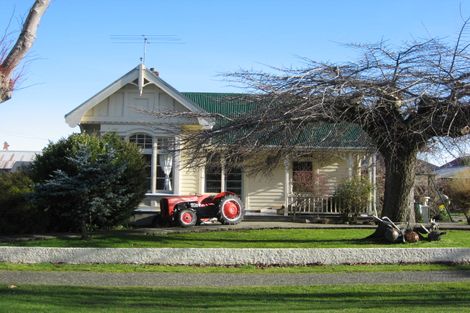 Photo of property in 10 Clyde Street, Winton, 9720
