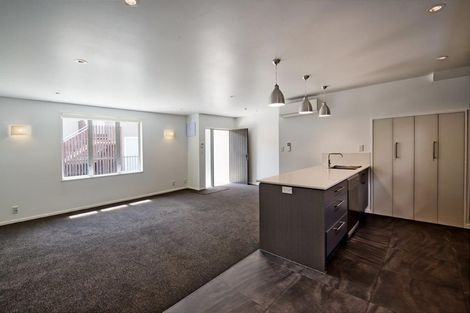 Photo of property in 3/288 Barbadoes Street, Christchurch Central, Christchurch, 8011