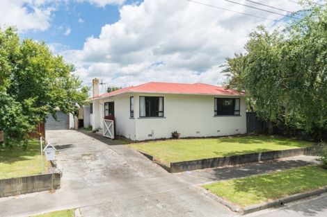 Photo of property in 57 Tararua Terrace, Cloverlea, Palmerston North, 4412