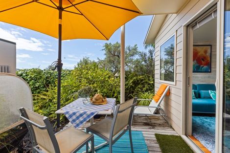 Photo of property in 17 Sykes Avenue, Hatfields Beach, Orewa, 0931