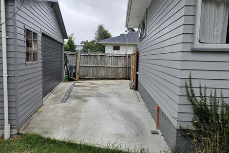 Photo of property in 5 Nan Place, Pakuranga Heights, Auckland, 2010