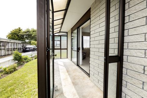 Photo of property in 2/151 Carrington Street, Lower Vogeltown, New Plymouth, 4310