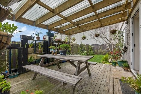 Photo of property in 30b Wellington Street, Pukekohe, 2120