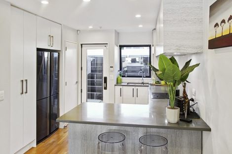 Photo of property in 32a Peacock Street, Christchurch Central, Christchurch, 8013