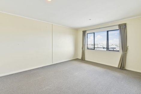 Photo of property in 6/11 Jack Conway Avenue, Manukau, Auckland, 2104