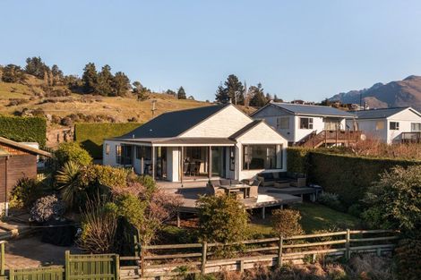Photo of property in 379 Peninsula Road, Kelvin Heights, Queenstown, 9300