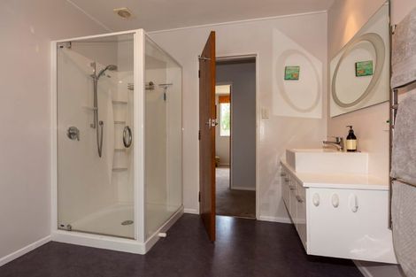 Photo of property in 34 Chums Road, Paraparaumu Beach, Paraparaumu, 5032