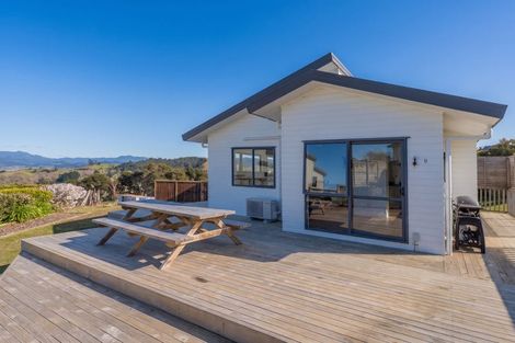 Photo of property in 9 Christa Court, Whitianga, 3510