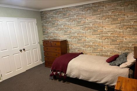 Photo of property in 3 Nevada Way, Kelvin Grove, Palmerston North, 4414