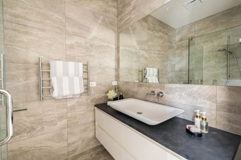 Photo of property in 12 Falconer Rise, Jacks Point, Queenstown, 9371