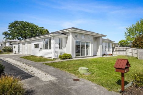 Photo of property in 18 Raymond Grace Avenue, Huapai, Kumeu, 0810