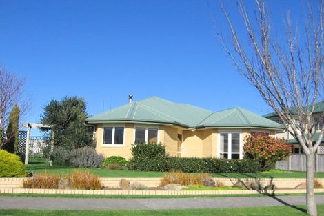 Photo of property in 34 Airport Drive, Milson, Palmerston North, 4414