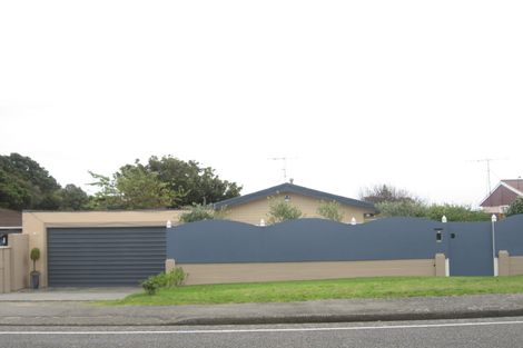 Photo of property in 33a Wharemauku Road, Raumati Beach, Paraparaumu, 5032