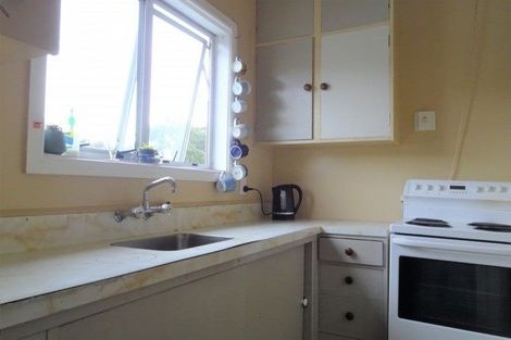 Photo of property in 2 Warburton Street, Karoro, Greymouth, 7805