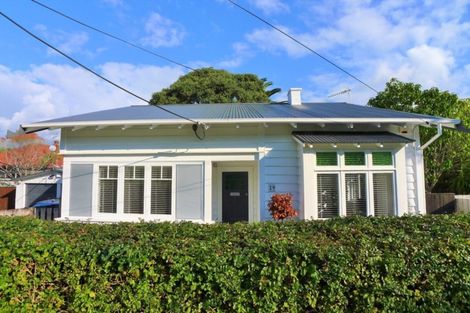 Photo of property in 29 Stafford Road, Northcote Point, Auckland, 0627