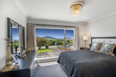 Photo of property in 35 Whaka Street, Maungaturoto, 0520