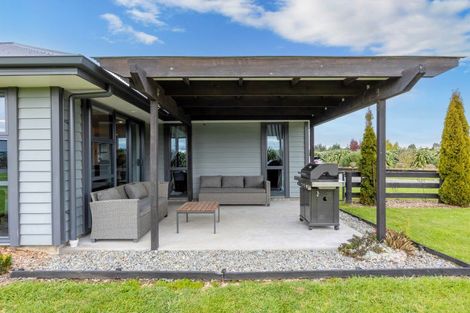 Photo of property in 28 Landsborough Drive, Darfield, 7571