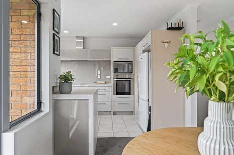 Photo of property in 30 Pelorus Street, Welcome Bay, Tauranga, 3112