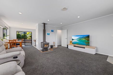 Photo of property in 17 Boons Valley Road, Waikawa, Picton, 7220