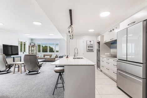 Photo of property in 74 Eaves Bush Parade, Orewa, 0931