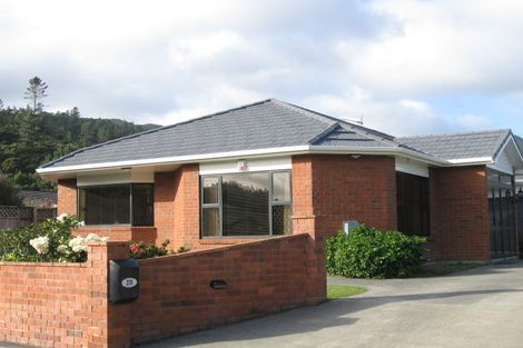 Photo of property in 235 Stokes Valley Road, Stokes Valley, Lower Hutt, 5019