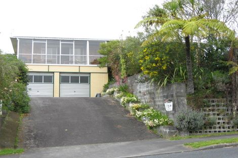 Photo of property in 24 Riversdale Drive, Merrilands, New Plymouth, 4312