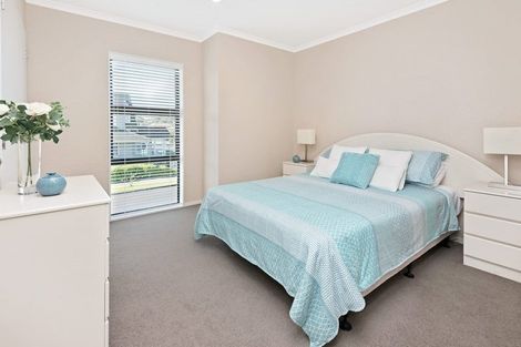 Photo of property in 1 Lorenzo Way, Flat Bush, Auckland, 2016