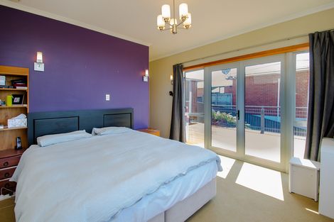 Photo of property in 100 Highcliff Road, Andersons Bay, Dunedin, 9013